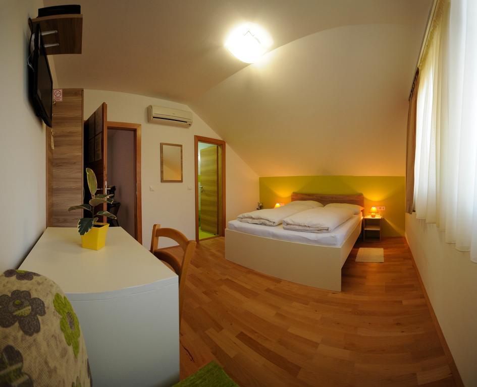 Rooms Jana Slunj Exterior photo